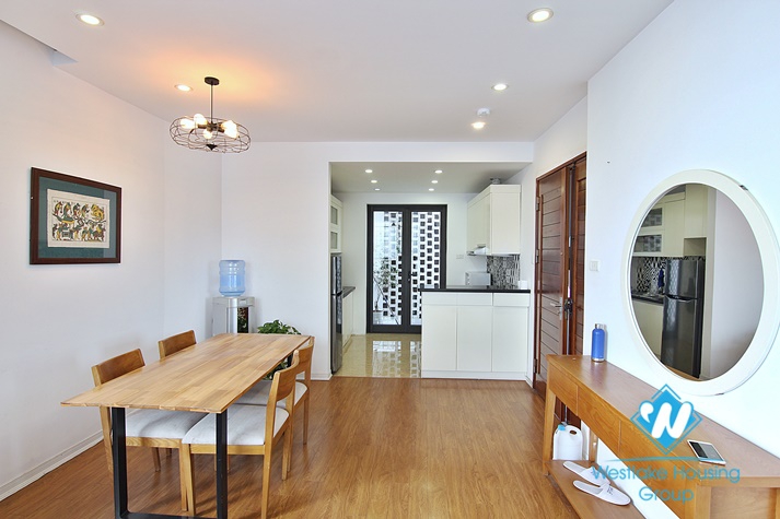 Top Trendy furnished 2 bedroom apartment with vintage elements with a lot of natural light and lake view 